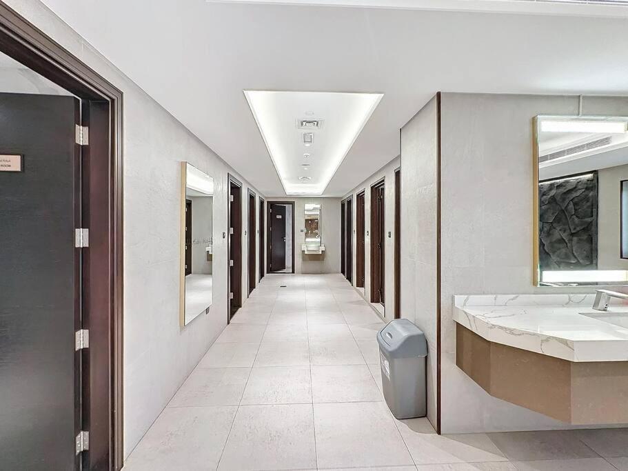 Elite Downtown Apartment